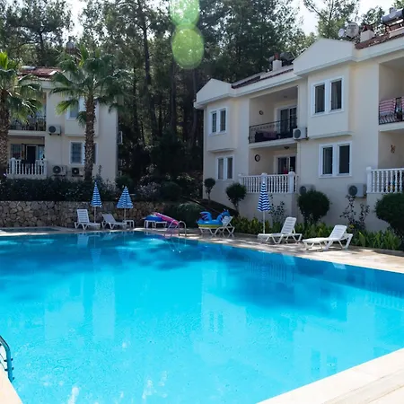 Stylish 2br In Oeluedeniz By The Forest With Pool Apartman