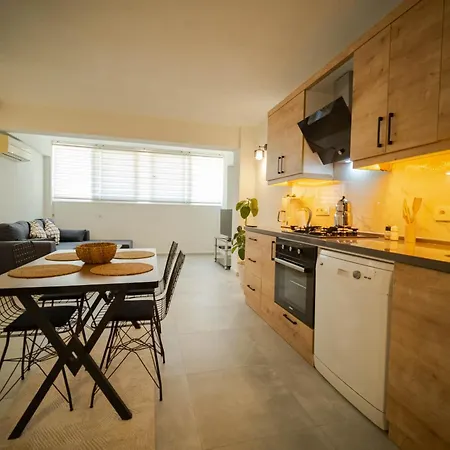 Daire Stylish 2br In Oeluedeniz By The Forest With Pool *