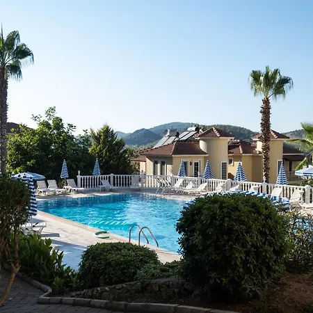 Stylish 2br In Oeluedeniz By The Forest With Pool Apartman