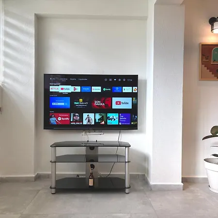2br In Oeluedeniz With Large Pool In Quiet Area فتحية