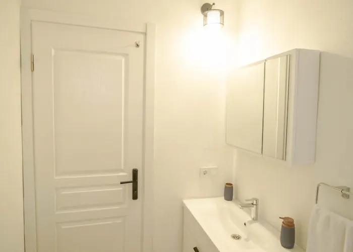 Stylish 2br In Oeluedeniz By The Forest With Pool