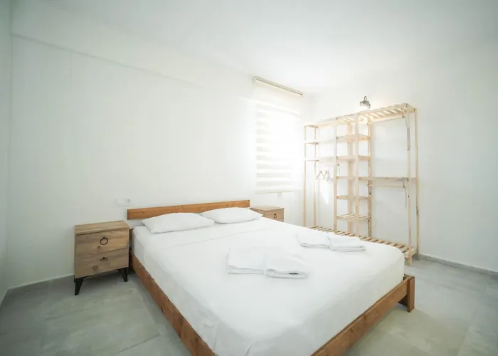 Stylish 2br In Oeluedeniz By The Forest With Pool Apartamento