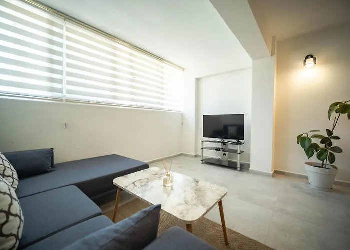 Apartamento Stylish 2br In Oeluedeniz By The Forest With Pool